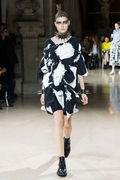 Look 20